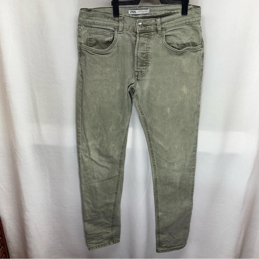 ZARA Women's High Rise Straight Leg Button Fly Jeans White Size 31 US